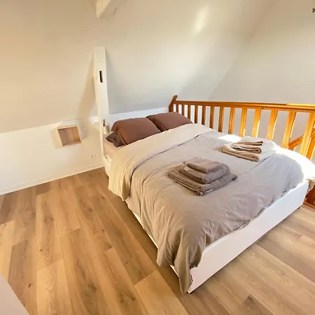 Casa vacanze Jolie Maison Margnotine Avec Cour&parking Privés