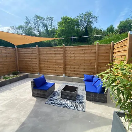 別荘 Jolie Maison Margnotine Avec Cour & Parking Prives